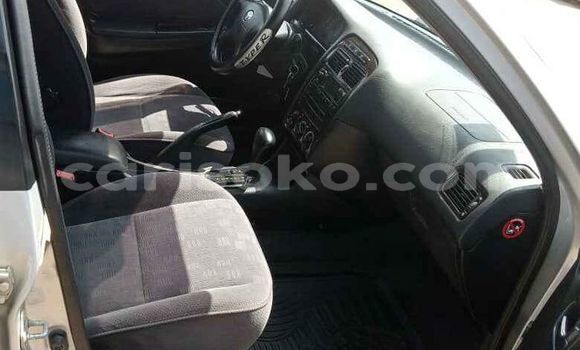 Acheter Occasion Voiture Toyota Avensis Gris à Kigali, Rwanda Acheter Occasion Voiture Toyota Avensis Gris à Kigali, Rwanda