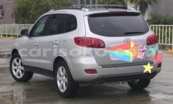 Buy Used Hyundai Santa Fe Silver Car in Kigali in Rwanda Buy Used Hyundai Santa Fe Silver Car in Kigali in Rwanda