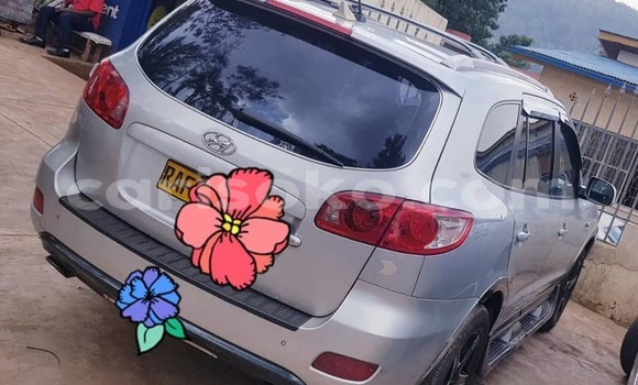 Buy Used Hyundai Santa Fe Silver Car in Kigali in Rwanda Buy Used Hyundai Santa Fe Silver Car in Kigali in Rwanda