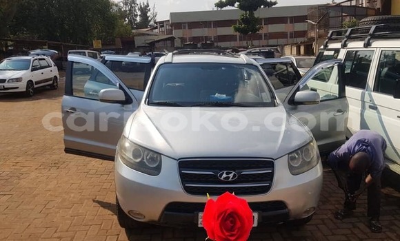 Buy Used Hyundai Santa Fe Silver Car in Kigali in Rwanda Buy Used Hyundai Santa Fe Silver Car in Kigali in Rwanda