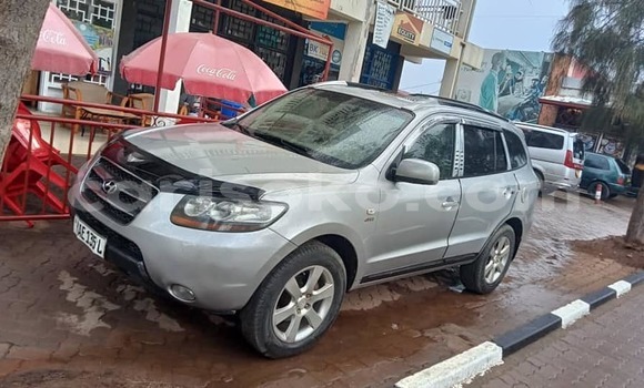 Buy Used Hyundai Santa Fe Silver Car in Kigali in Rwanda Buy Used Hyundai Santa Fe Silver Car in Kigali in Rwanda