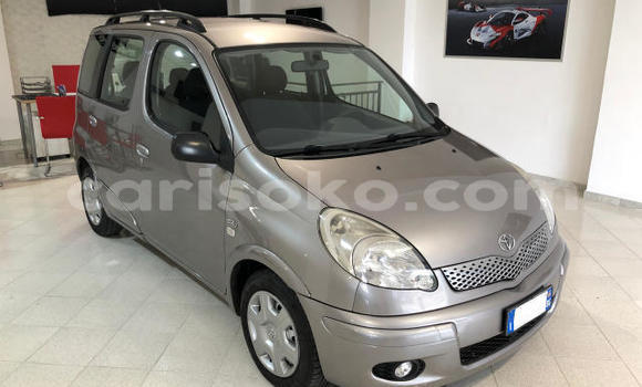 Sayi Na hannu Toyota Yaris Verso Autre Mota in Gikongoro a Gikongoro Sayi Na hannu Toyota Yaris Verso Autre Mota in Gikongoro a Gikongoro