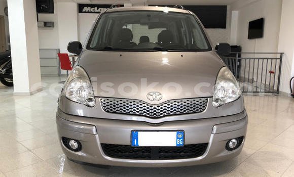 Sayi Na hannu Toyota Yaris Verso Autre Mota in Gikongoro a Gikongoro Sayi Na hannu Toyota Yaris Verso Autre Mota in Gikongoro a Gikongoro