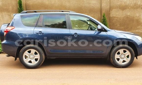 Sayi Na hannu Toyota RAV4 Bleu Mota in Kigali a Rwanda Sayi Na hannu Toyota RAV4 Bleu Mota in Kigali a Rwanda