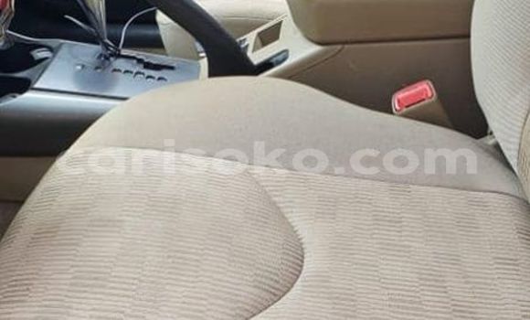 Sayi Na hannu Toyota RAV4 Bleu Mota in Kigali a Rwanda Sayi Na hannu Toyota RAV4 Bleu Mota in Kigali a Rwanda