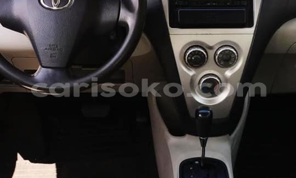 Sayi Na hannu Toyota Yaris Blanc Mota in Kigali a Rwanda Sayi Na hannu Toyota Yaris Blanc Mota in Kigali a Rwanda