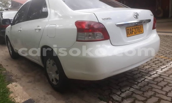 Sayi Na hannu Toyota Yaris Blanc Mota in Kigali a Rwanda Sayi Na hannu Toyota Yaris Blanc Mota in Kigali a Rwanda