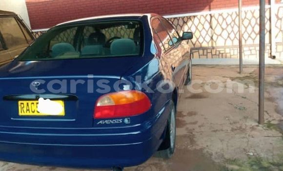 Sayi Na hannu Toyota Avensis Bleu Mota in Kigali a Rwanda Sayi Na hannu Toyota Avensis Bleu Mota in Kigali a Rwanda