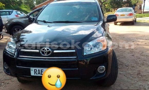 Sayi Na hannu Toyota RAV4 Noir Mota in Kigali a Rwanda Sayi Na hannu Toyota RAV4 Noir Mota in Kigali a Rwanda