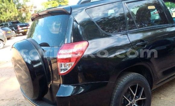 Sayi Na hannu Toyota RAV4 Noir Mota in Kigali a Rwanda Sayi Na hannu Toyota RAV4 Noir Mota in Kigali a Rwanda