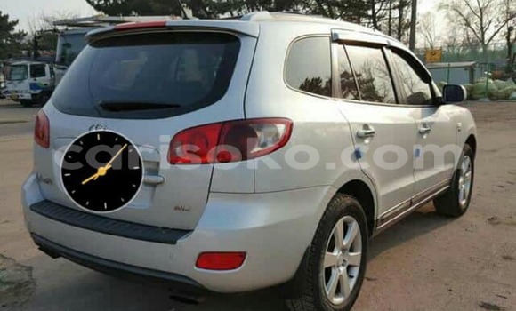 Buy Used Hyundai Santa Fe Silver Car in Kigali in Rwanda Buy Used Hyundai Santa Fe Silver Car in Kigali in Rwanda