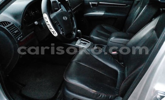 Sayi Na hannu Hyundai Santa Fe Gris Mota in Kigali a Rwanda Sayi Na hannu Hyundai Santa Fe Gris Mota in Kigali a Rwanda