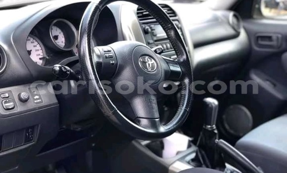 Sayi Na hannu Toyota RAV4 Beige Mota in Kigali a Rwanda Sayi Na hannu Toyota RAV4 Beige Mota in Kigali a Rwanda
