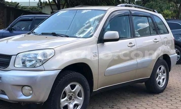 Sayi Na hannu Toyota RAV4 Beige Mota in Kigali a Rwanda Sayi Na hannu Toyota RAV4 Beige Mota in Kigali a Rwanda