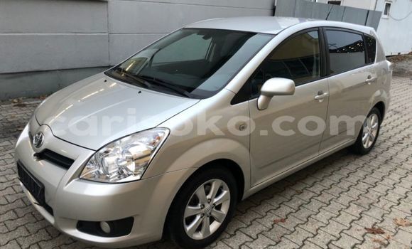 Sayi Na hannu Toyota Corolla Verso Gris Mota in Kibuye a Kibuye Sayi Na hannu Toyota Corolla Verso Gris Mota in Kibuye a Kibuye