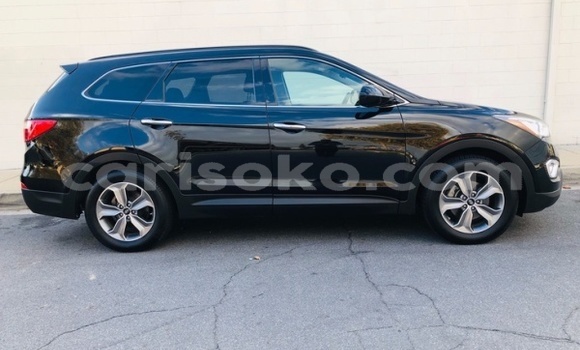 Sayi Na hannu Hyundai Santa Fe Noir Mota in Kigali a Rwanda Sayi Na hannu Hyundai Santa Fe Noir Mota in Kigali a Rwanda