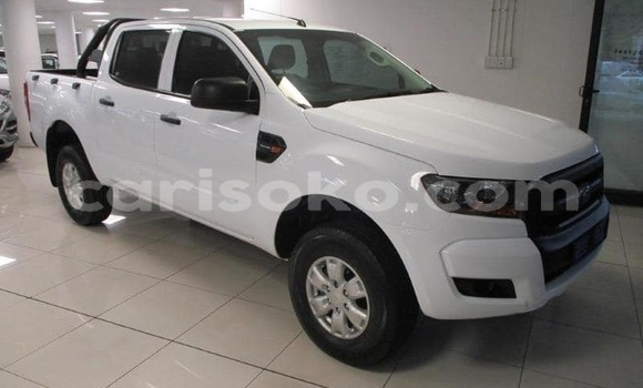 Sayi Sabo Rimac Concept_One Blanc Mota in Gasarenda a Rwanda Sayi Sabo Rimac Concept_One Blanc Mota in Gasarenda a Rwanda