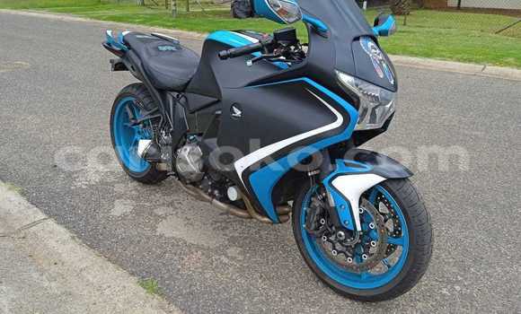 Buy New Kawasaki Ninja ZX-9R Black Bike in Cyangugu in Cyangugu Buy New Kawasaki Ninja ZX-9R Black Bike in Cyangugu in Cyangugu