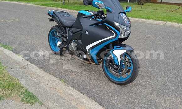 Buy New Kawasaki Ninja ZX-9R Black Bike in Cyangugu in Cyangugu Buy New Kawasaki Ninja ZX-9R Black Bike in Cyangugu in Cyangugu