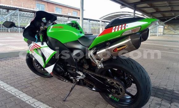 Sayi Sabo Kawasaki Ninja ZX-10R Autre Motsi in Butare a Butare Sayi Sabo Kawasaki Ninja ZX-10R Autre Motsi in Butare a Butare