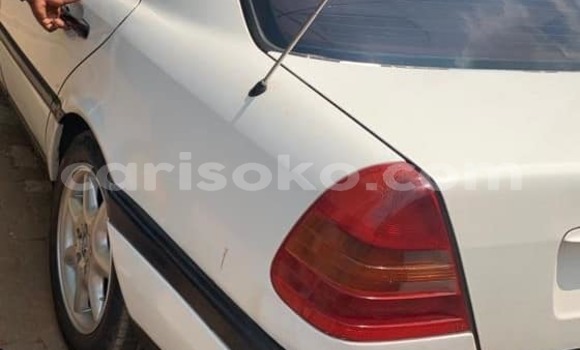 اشتري مستعمل Mercedes-Benz C–Class Blanc سيارة في Kigali في Rwanda اشتري مستعمل Mercedes-Benz C–Class Blanc سيارة في Kigali في Rwanda