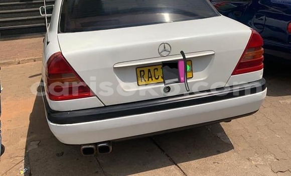 اشتري مستعمل Mercedes-Benz C–Class Blanc سيارة في Kigali في Rwanda اشتري مستعمل Mercedes-Benz C–Class Blanc سيارة في Kigali في Rwanda