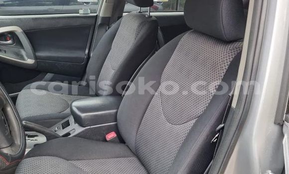 اشتري مستعمل Toyota RAV4 Gris سيارة في Kigali في Rwanda اشتري مستعمل Toyota RAV4 Gris سيارة في Kigali في Rwanda