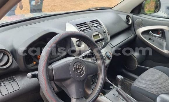 اشتري مستعمل Toyota RAV4 Gris سيارة في Kigali في Rwanda اشتري مستعمل Toyota RAV4 Gris سيارة في Kigali في Rwanda