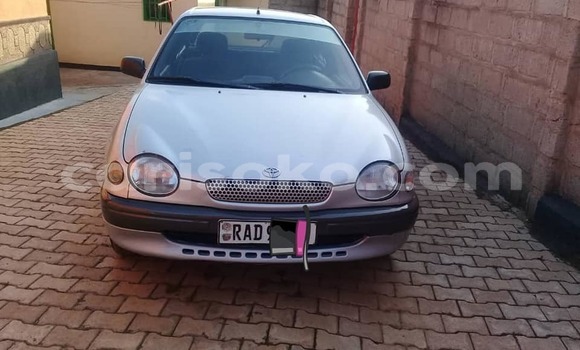 اشتري مستعمل Toyota Corolla Gris سيارة في Kigali في Rwanda اشتري مستعمل Toyota Corolla Gris سيارة في Kigali في Rwanda