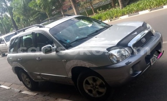اشتري مستعمل Hyundai Santa Fe Gris سيارة في Kigali في Rwanda اشتري مستعمل Hyundai Santa Fe Gris سيارة في Kigali في Rwanda