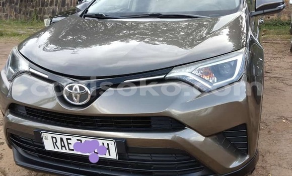اشتري مستعمل Toyota RAV4 Marron سيارة في Kigali في Rwanda اشتري مستعمل Toyota RAV4 Marron سيارة في Kigali في Rwanda