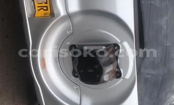 Acheter Occasion Voiture Toyota RAV4 Gris à Kigali, Rwanda Acheter Occasion Voiture Toyota RAV4 Gris à Kigali, Rwanda