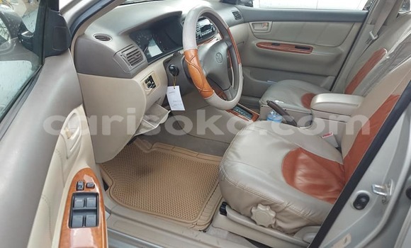 Acheter Occasion Voiture Toyota Corolla Gris à Kigali, Rwanda Acheter Occasion Voiture Toyota Corolla Gris à Kigali, Rwanda