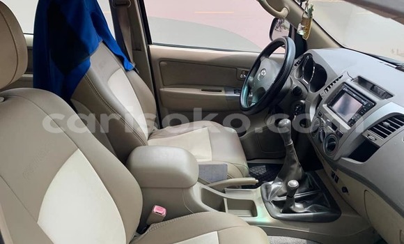 Acheter Occasion Voiture Toyota Fortuner Noir à Kigali, Rwanda Acheter Occasion Voiture Toyota Fortuner Noir à Kigali, Rwanda