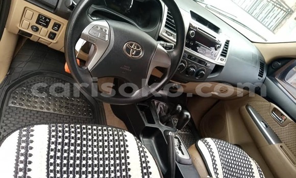 Acheter Occasion Voiture Toyota Fortuner Noir à Kigali, Rwanda Acheter Occasion Voiture Toyota Fortuner Noir à Kigali, Rwanda