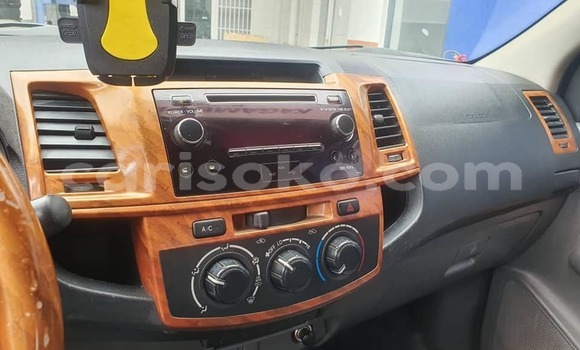 Acheter Occasion Voiture Toyota Hilux Noir à Kigali, Rwanda Acheter Occasion Voiture Toyota Hilux Noir à Kigali, Rwanda