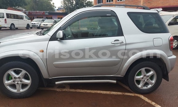 Acheter Occasion Voiture Toyota RAV4 Gris à Kigali, Rwanda Acheter Occasion Voiture Toyota RAV4 Gris à Kigali, Rwanda
