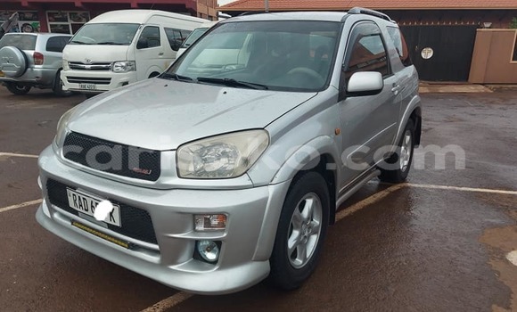 Acheter Occasion Voiture Toyota RAV4 Gris à Kigali, Rwanda Acheter Occasion Voiture Toyota RAV4 Gris à Kigali, Rwanda