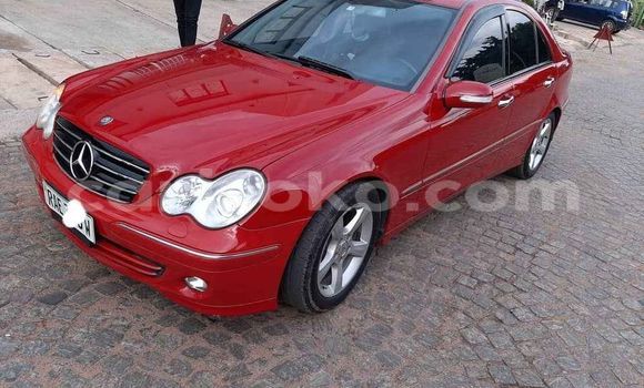اشتري مستعمل Mercedes-Benz C–Class Rouge سيارة في Kigali في Rwanda اشتري مستعمل Mercedes-Benz C–Class Rouge سيارة في Kigali في Rwanda