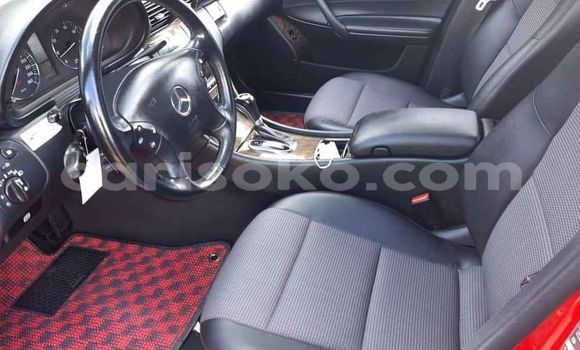 اشتري مستعمل Mercedes-Benz C–Class Rouge سيارة في Kigali في Rwanda اشتري مستعمل Mercedes-Benz C–Class Rouge سيارة في Kigali في Rwanda