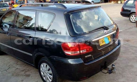 Acheter Occasion Voiture Toyota Avensis Noir à Kigali, Rwanda Acheter Occasion Voiture Toyota Avensis Noir à Kigali, Rwanda