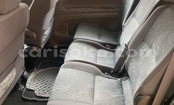 Acheter Occasion Voiture Toyota Avensis Noir à Kigali, Rwanda Acheter Occasion Voiture Toyota Avensis Noir à Kigali, Rwanda