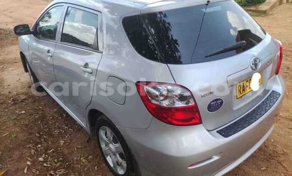 Acheter Occasion Voiture Toyota Matrix Gris à Kigali, Rwanda Acheter Occasion Voiture Toyota Matrix Gris à Kigali, Rwanda