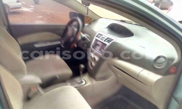 Acheter Occasion Voiture Toyota Yaris Vert à Kigali, Rwanda Acheter Occasion Voiture Toyota Yaris Vert à Kigali, Rwanda