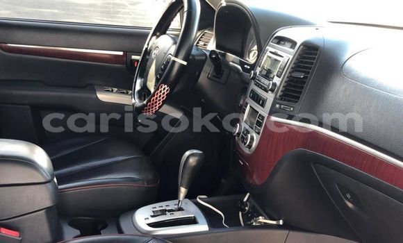 Buy Used Hyundai Santa Fe Silver Car in Kigali in Rwanda Buy Used Hyundai Santa Fe Silver Car in Kigali in Rwanda