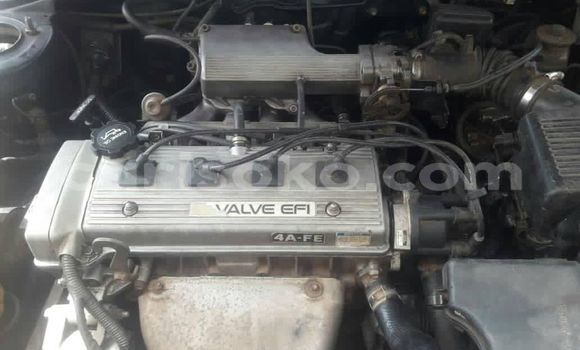 Acheter Occasion Voiture Toyota Carina Rouge à Huye, Rwanda Acheter Occasion Voiture Toyota Carina Rouge à Huye, Rwanda