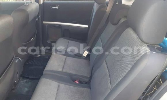 Acheter Occasion Voiture Toyota Corolla Verso Gris à Huye, Rwanda Acheter Occasion Voiture Toyota Corolla Verso Gris à Huye, Rwanda