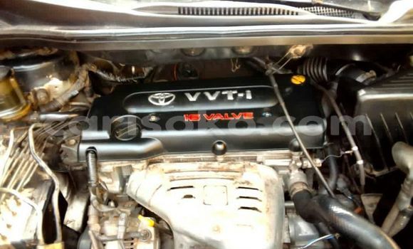 Acheter Occasion Voiture Toyota Avensis Verso Noir à Huye, Rwanda Acheter Occasion Voiture Toyota Avensis Verso Noir à Huye, Rwanda