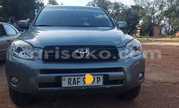 Buy Used Toyota RAV4 Green Car in Kigali in Rwanda Buy Used Toyota RAV4 Green Car in Kigali in Rwanda