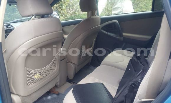 اشتري مستعمل Toyota RAV4 Bleu سيارة في Kigali في Rwanda اشتري مستعمل Toyota RAV4 Bleu سيارة في Kigali في Rwanda